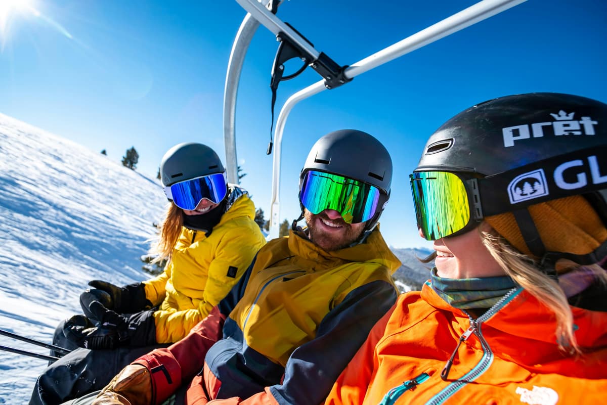 Friends skiing together